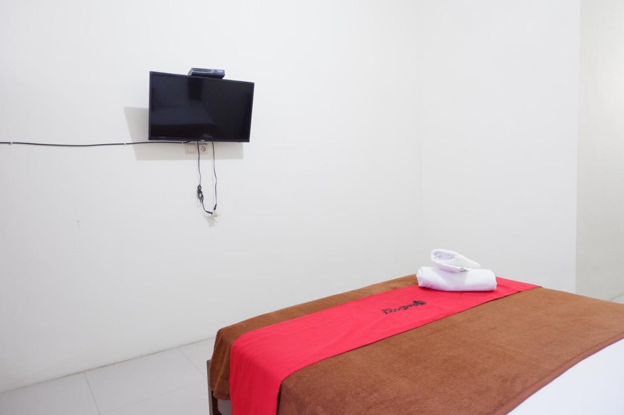 Reddoorz At Bale Eja Syariah Senggigi Apartment Montongbuwoh Ngoại thất bức ảnh