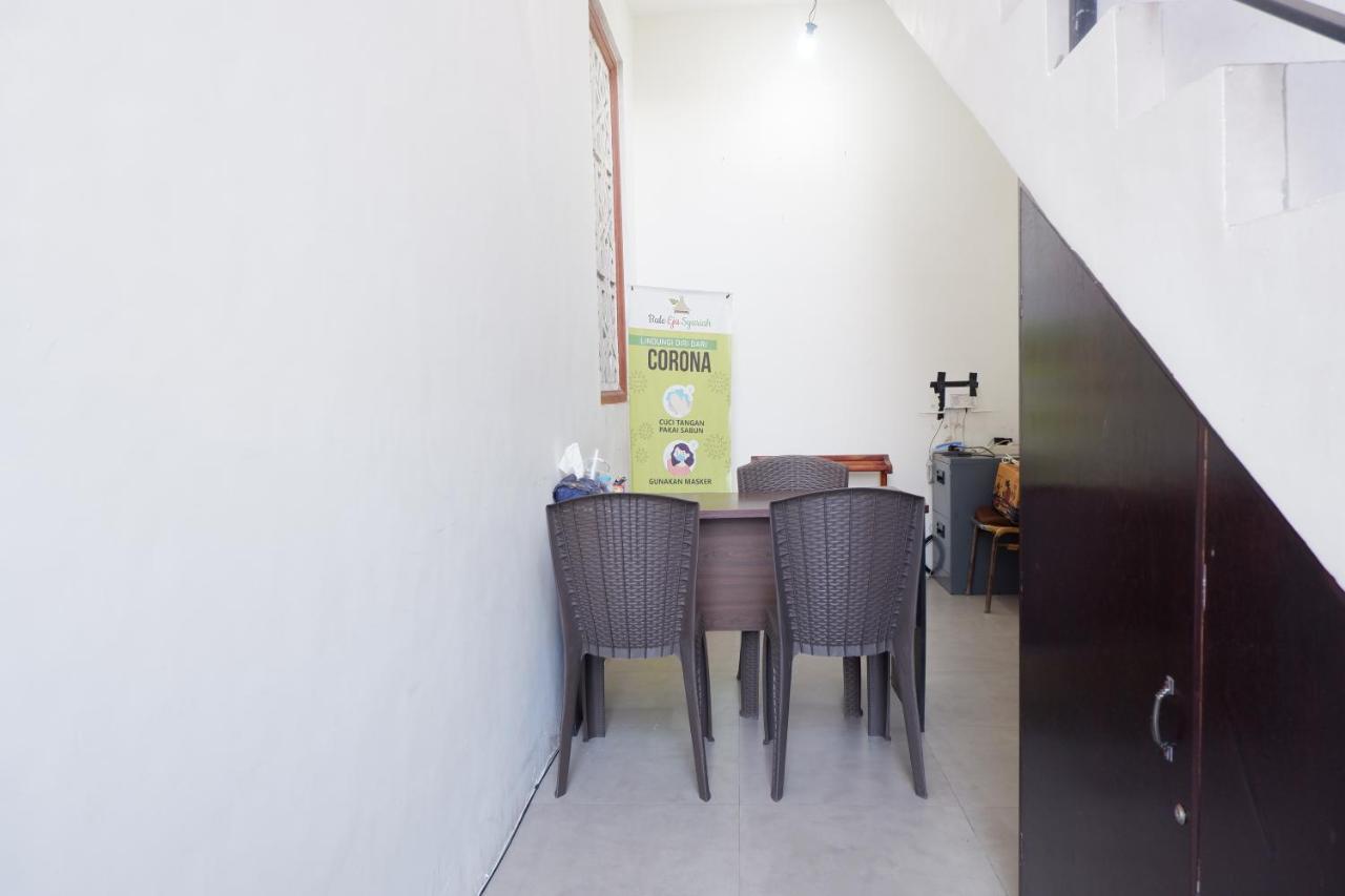 Reddoorz At Bale Eja Syariah Senggigi Apartment Montongbuwoh Ngoại thất bức ảnh