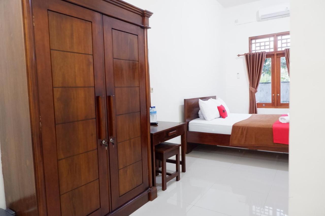 Reddoorz At Bale Eja Syariah Senggigi Apartment Montongbuwoh Ngoại thất bức ảnh